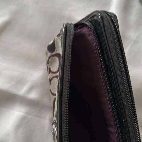 Coach wristlet - Picture 5 of 10